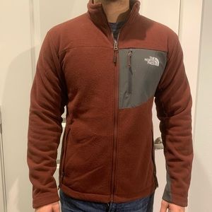 Size M North Face jacket. Great condition